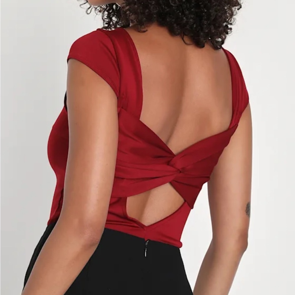 Lulus Outgoing Icon Burgundy Cap Sleeve Cutout Bodysuit Red - Size Small NWOT - Picture 5 of 5